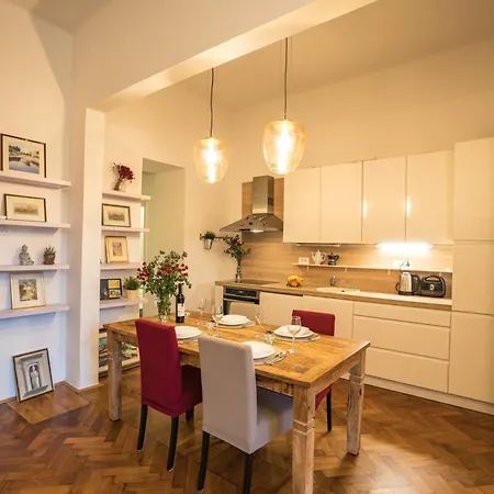 Apartman Iris Zagreb Exterior photo