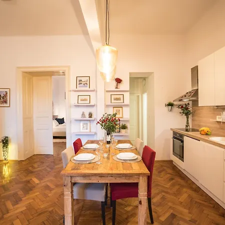 Apartman Iris Zagreb Exterior photo